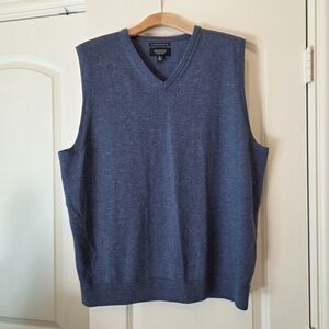 Nordstrom Men's V-Neck Sweater Vest in Blue